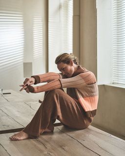 Amber Valletta feet photo thumbnail