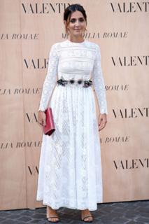 Ambra Angiolini feet photo thumbnail