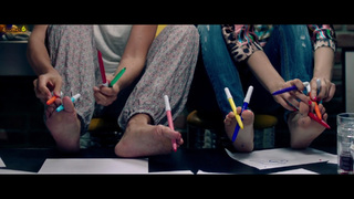 Ambra Angiolini feet photo thumbnail