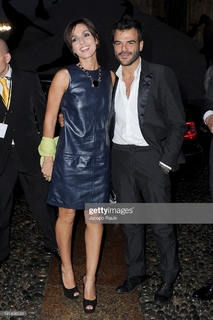 Ambra Angiolini feet photo thumbnail