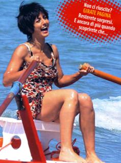 Ambra Angiolini feet photo thumbnail