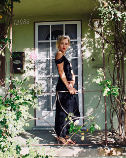 Ambyr Childers feet photo 3