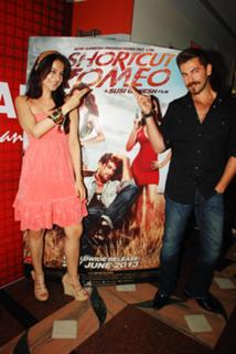 Ameesha Patel feet photo thumbnail