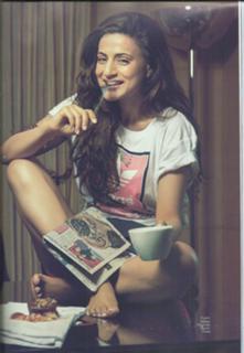 Ameesha Patel feet photo thumbnail