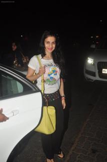 Ameesha Patel feet photo thumbnail