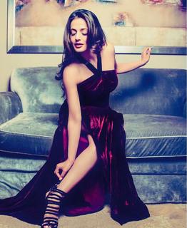 Ameesha Patel feet photo thumbnail