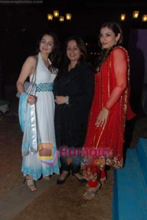 Ameesha Patel feet photo thumbnail