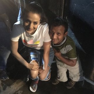 Ameesha Patel feet photo thumbnail