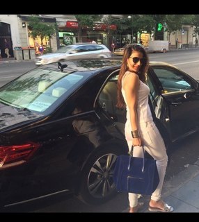 Ameesha Patel feet photo thumbnail