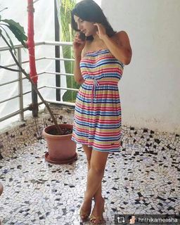 Ameesha Patel feet photo thumbnail