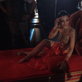 Ameesha Patel feet photo thumbnail