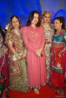Ameesha Patel feet photo thumbnail