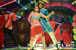 Ameesha Patel feet photo thumbnail