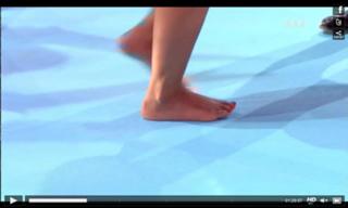Amel Bent feet photo 1