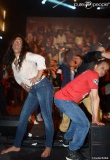 Amel Bent feet photo 13
