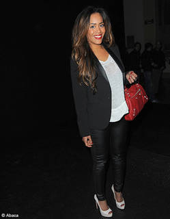 Amel Bent feet photo 20