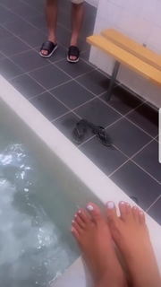 Amel Bent feet photo 16