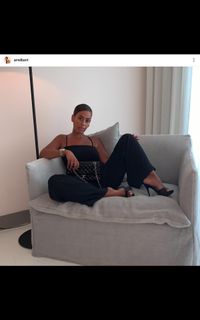 Amel Bent feet photo 9