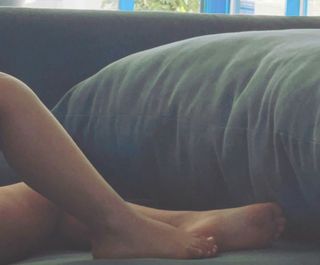 Amel Bent feet photo 8