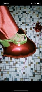 Amelia Dimoldenberg feet photo thumbnail