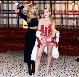 Amelia Dimoldenberg feet photo thumbnail