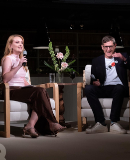 Amelia Dimoldenberg feet photo thumbnail