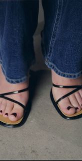 Amelia Dimoldenberg feet photo 10