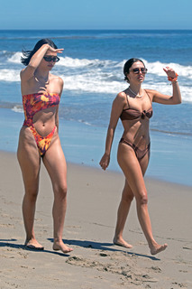 Amelia Hamlin feet photo 10