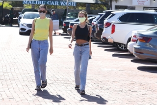 Amelia Hamlin feet photo 18