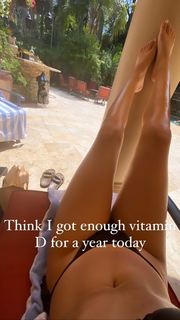Amelia Hamlin feet photo 11