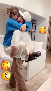 Amelia Hamlin feet photo 6