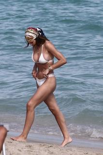 Amelia Hamlin feet photo 13