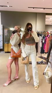 Amelia Hamlin feet photo 7
