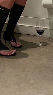 Amelia Hamlin feet photo 4