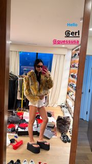 Amelia Hamlin feet photo 7