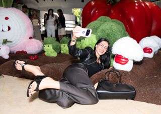Amelia Hamlin feet photo 1