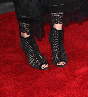 Amelia Heinle feet photo 14