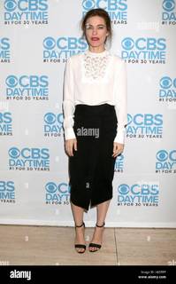 Amelia Heinle feet photo 2