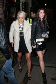 Amelia Lily feet photo 6