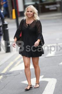 Amelia Lily feet photo 12