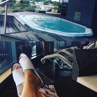 Amelia Lily feet photo 11