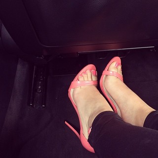 Amelia Lily feet photo 5