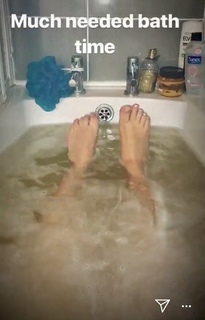 Amelia Lily feet photo 18