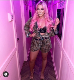 Amelia Lily feet photo 5
