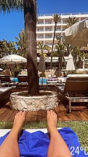 Amelia Lily feet photo 19
