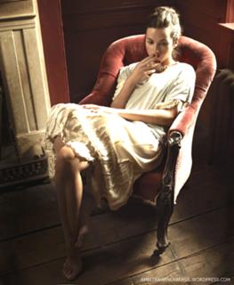 Amelia Warner feet photo 5
