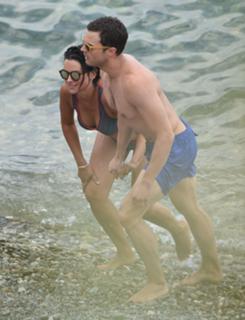 Amelia Warner feet photo 2