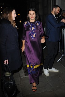 Amelia Warner feet photo 1