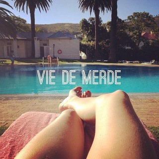 Amelie Etasse feet photo 2