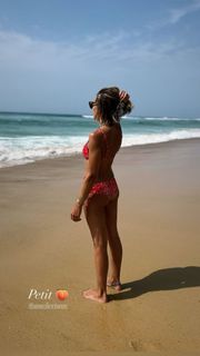 Amelie Etasse feet photo 6